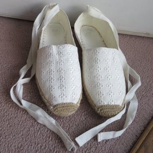 White GAP Espadrilles with Ties